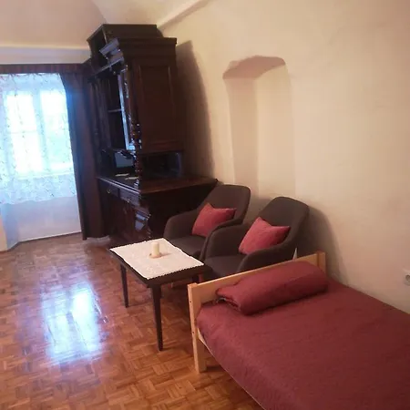 Apartment Becsi Utca